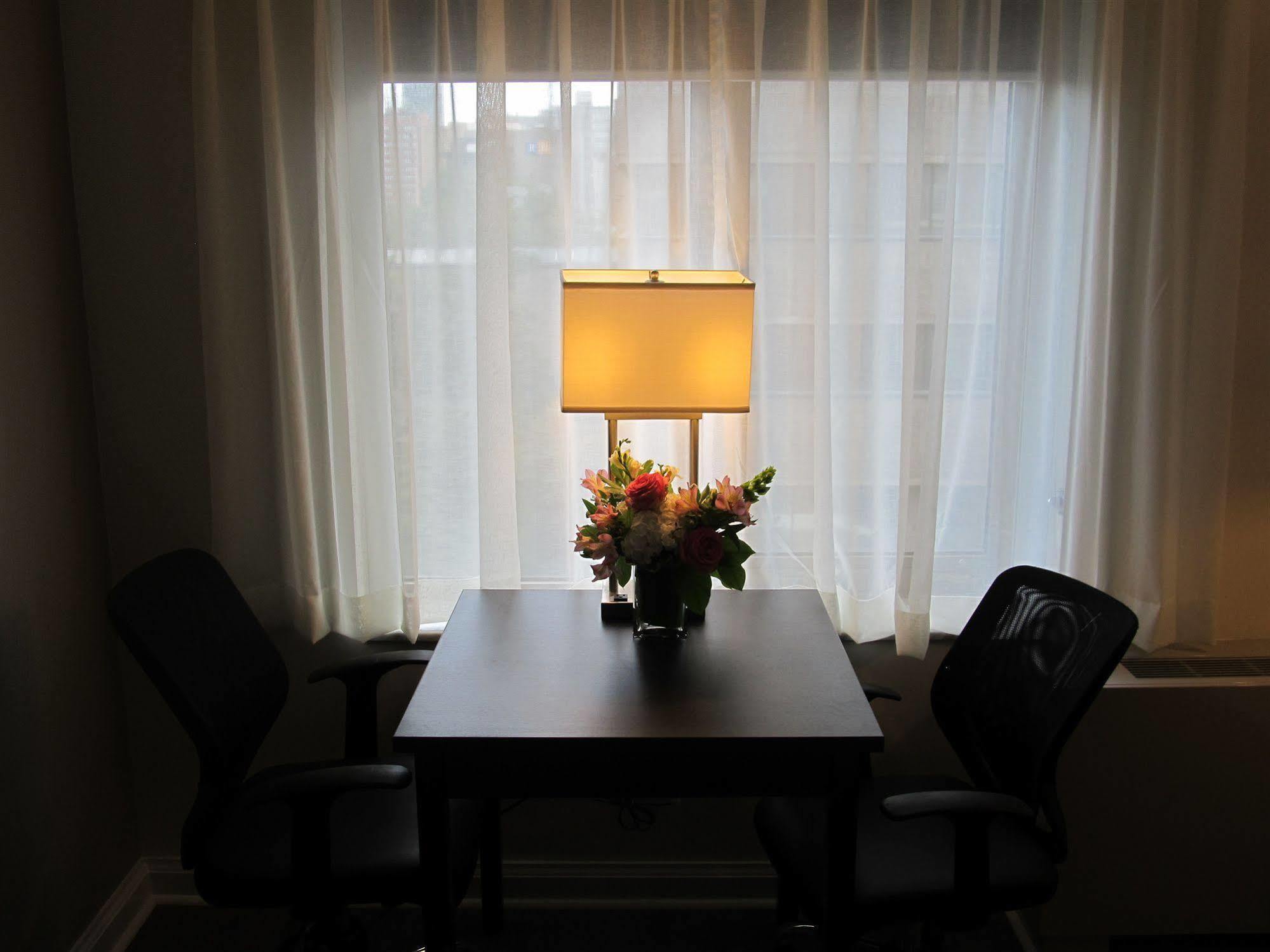 The Saint James Hotel, Ascend Hotel Collection Toronto Eksteriør billede
